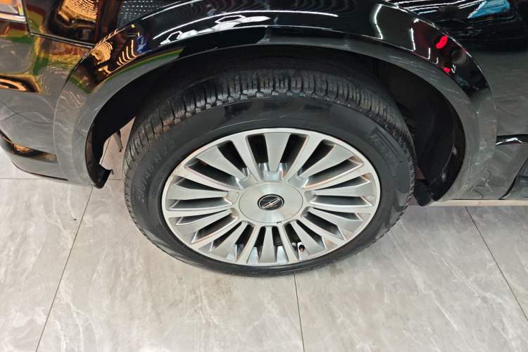 Used Lincoln Navigator 2016 3.5T AWD Left Front Wheel Hub