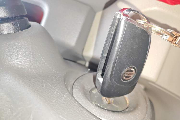 Used Nissan NV200 2016 Revised Version 1.6L CVT Luxury Edition