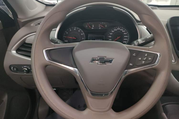 Used Chevrolet Malibu XL 2021 535T Automatic Sharp Edition Steering Wheel