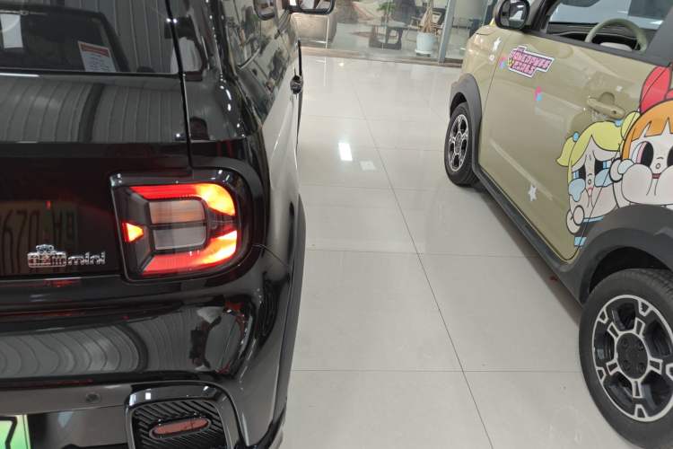 Used Geely Galaxy Panda 2024 200km Panda Kart Exterior 3