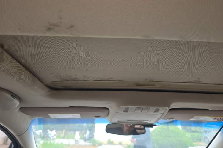 Used Buick GT 2013 GT 1.6L Automatic Fashion Edition Headliner