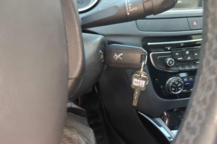 Used Peugeot 508 2013 2.0L 2nd Anniversary Edition Automatic Smart Enjoyment Version
