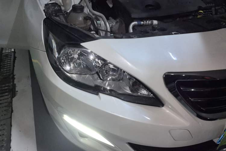 Used Peugeot 408 2014 1.8L Automatic Luxury Edition
