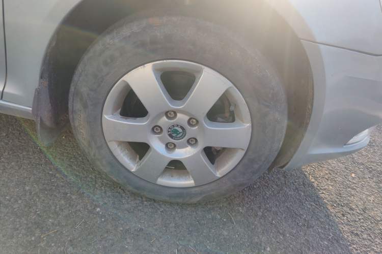 Used Skoda Octavia 2013 1.6L Fifth Anniversary Limited Edition
