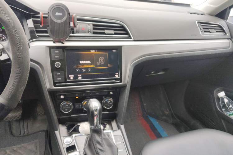 Used Volkswagen Lamando 2019 280TSI DSG Comfort Edition China V Standard
