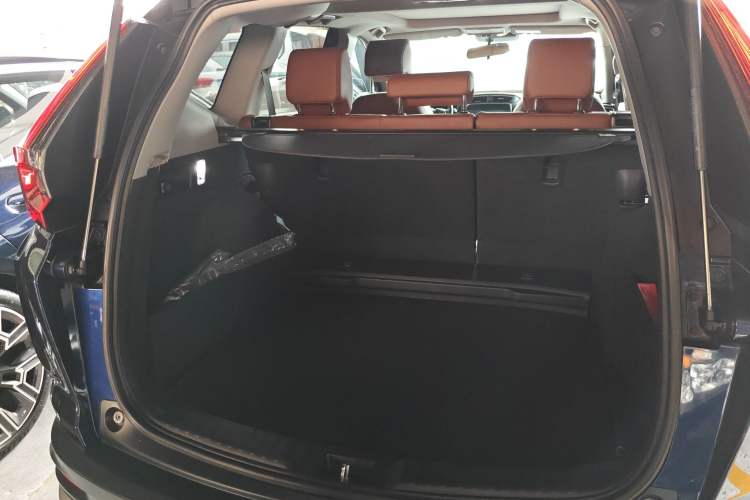 Used Honda CR-V 2021 240TURBO CVT 2WD Fashion Edition Trunk