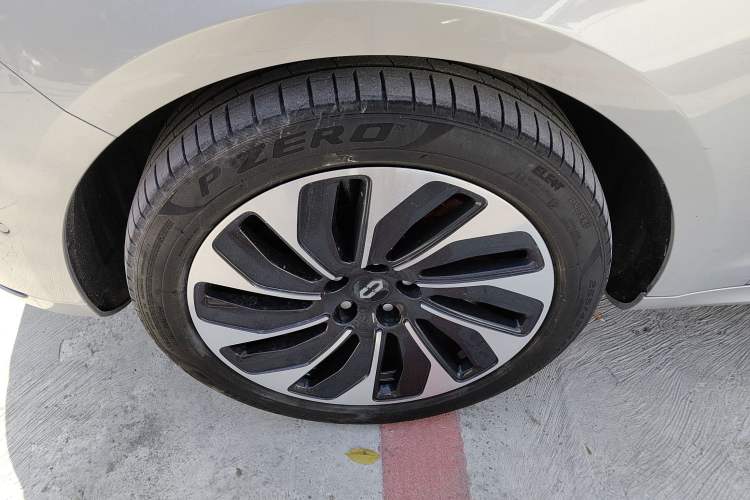 Used Hima AITO M5 2022 Extended-Range Four-Wheel Drive Ultimate Edition
