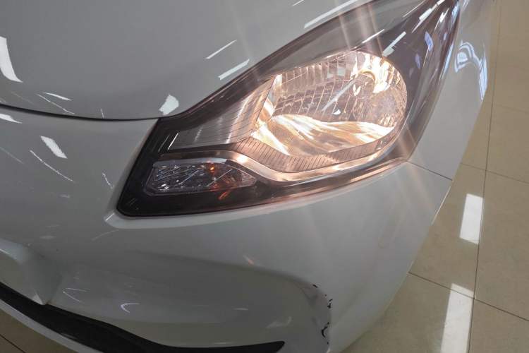 Used Oshan Benni E-Star 2021 National Edition Xin Yue Version Lithium Iron Phosphate (31.95 kWh)
