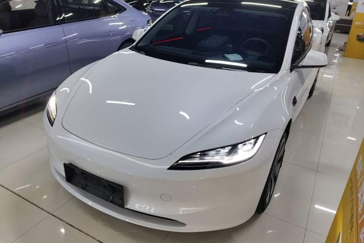 Used Tesla Model 3 2023 Long-Range All-Wheel-Drive Version