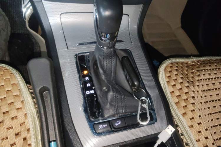 Used Roewe RX5 2016 20T Two-Wheel Drive Automatic Internet Smart Edition