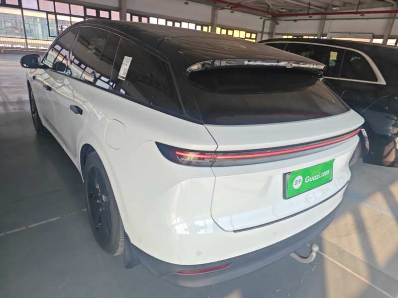 Used Li Auto i6 2025 Model Two-Wheel-Drive Standard Type — 4