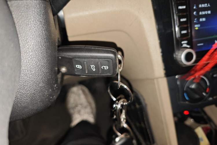 Used Volkswagen Jetta 2013 1.6L Manual Comfort Model Vehicle Key