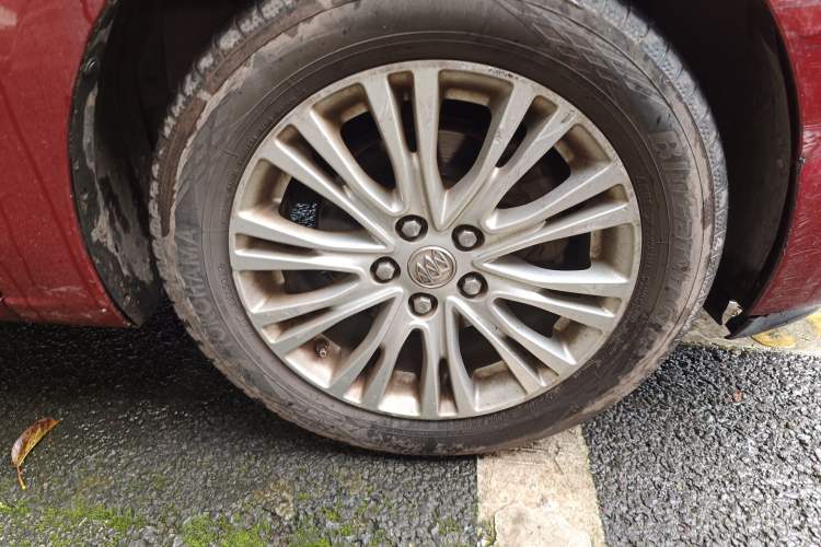 Used Buick GT 2015 15N Automatic Elite Version
