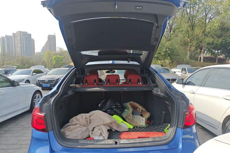 Used BMW 3 Series GT 2020 320i M Sport Night Edition Trunk