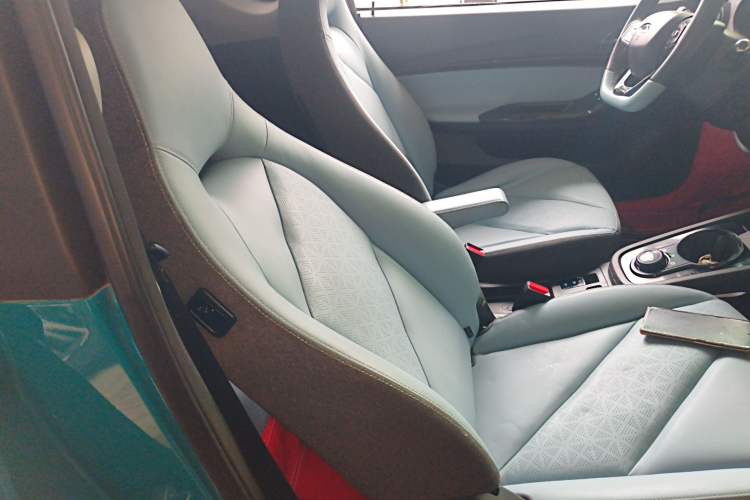 Used Chery Little Ant 2022 Sweet Pink Edition Half-Sugar Version Lithium Iron Phosphate 30 kW 301 km
