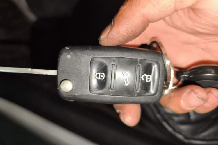 Used Volkswagen Polo 2016 1.6L Automatic Comfort Model Vehicle Key