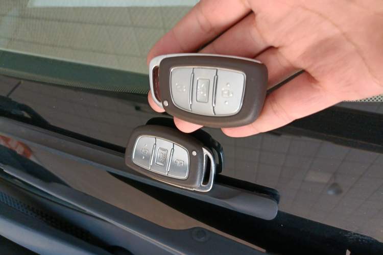 Used Hyundai Tucson 2018 1.6T Dual-Clutch Two-Wheel Drive 15th Anniversary Special Edition Vehicle Key