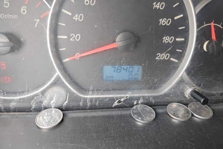 Used Wuling Hongguang 2014 1.5L S Standard Version Odometer Close Up