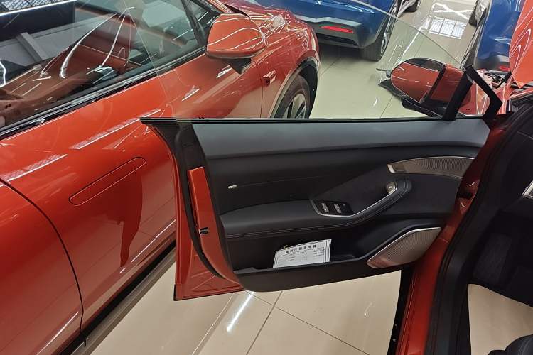 Used ONVO L60 2024 60 kWh Rear-Drive Version