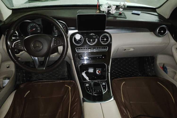 Used Mercedes-Benz GLC 2017 GLC 260 4MATIC Dynamic Edition
