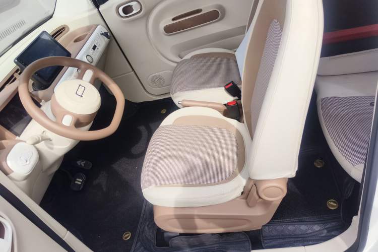 Used Bestune Pony 2026 Model 222km Cute Horse Plus