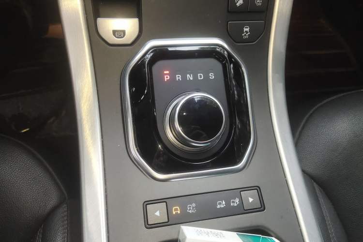 Used Land Rover Range Rover Evoque 2018 240 PS SE Smart Brilliance Edition