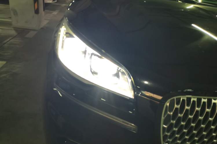 Used Lincoln Aviator 2021 3.0T V6 All-Wheel-Drive Executive Edition