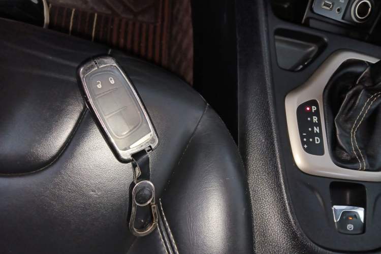 Used Jeep Cherokee 2016 2.0L Superior Edition
