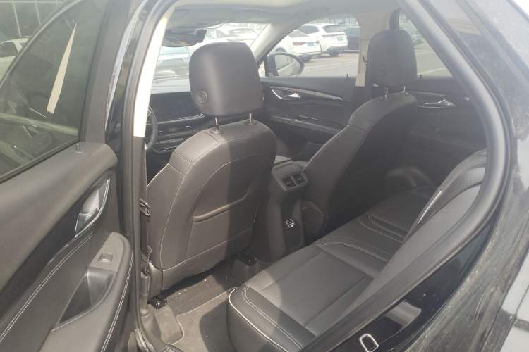 Used Buick Envision 2022 Encore S 552T Two-Wheel-Drive Luxury Model