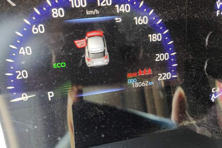 Used Toyota IZOA 2023 2.0L Enjoy Edition
