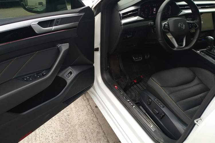 Used Volkswagen FAW-Volkswagen CC 2021 380TSI Striking Edition