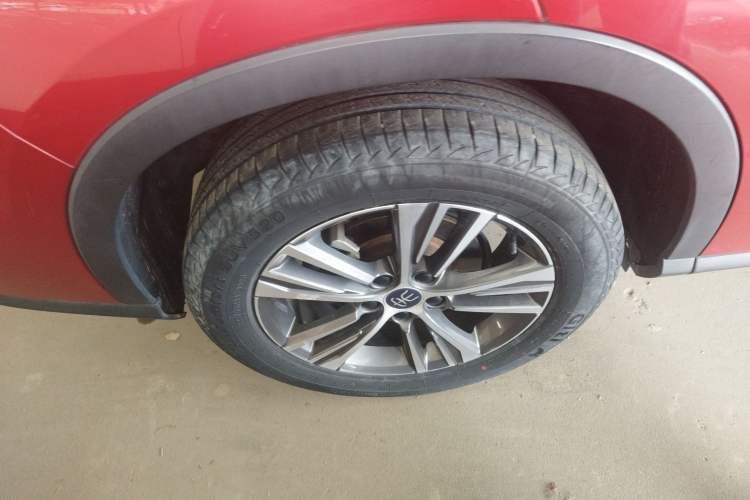 Used BYD Song Pro 2019 1.5T Automatic Elite Edition Right Rear Wheel Hub
