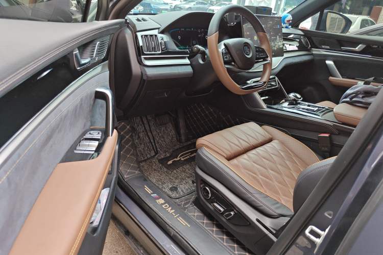 Used BYD Tang New Energy 2021 DM-i 112KM Prestige Model Driver Seat