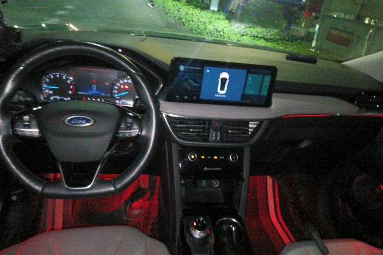 Used Ford Escape 2020 EcoBoost 245 Four-Wheel Drive Titanium Edition
