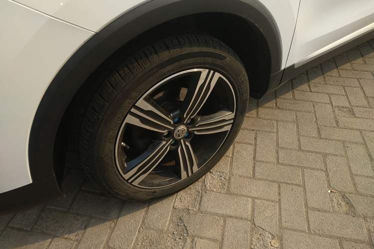 Used MG ZS 2020 Global Bestseller with 1.5L Engine Manual Transmission and a Massive 65-Inch Panoramic Sunroof Version
