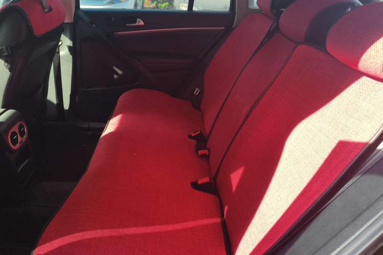 Used Volkswagen Tiguan 2015 1.8TSI Automatic Two-Wheel Drive Comfort Edition Left Rear Seat