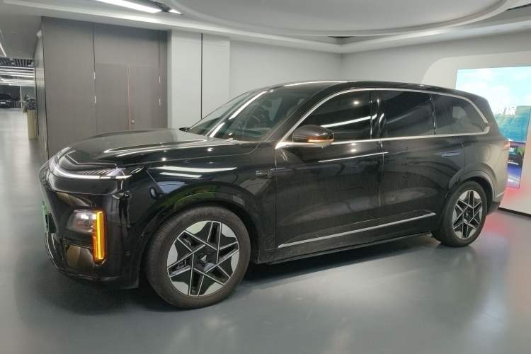 Used Deepal S09 2025 Rear-Drive Ultra
