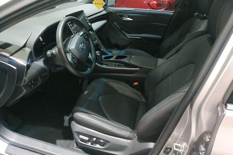 Used Toyota Avalon 2019 Dual-Engine 2.5L Luxury Edition China VI Standard Left Front Seat