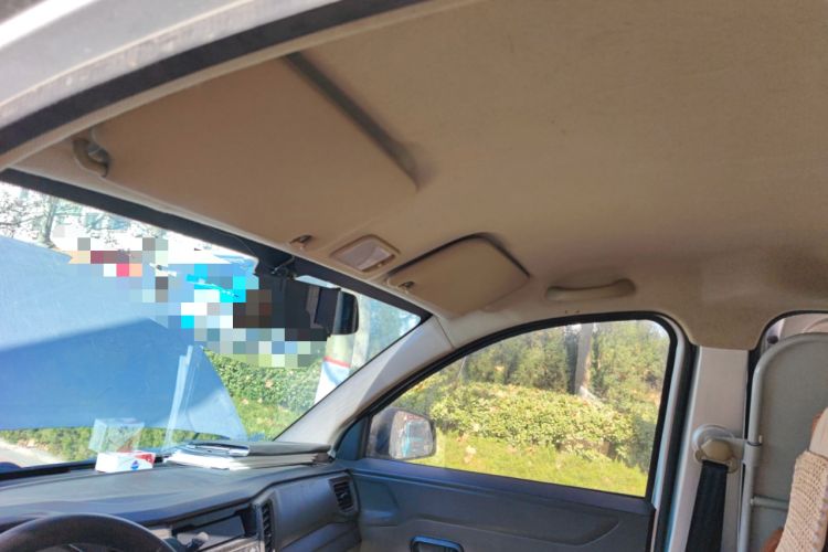 Used Wuling Hongguang V 2019 1.5L Jingqu Edition Sealed-Window Vehicle China VI LAR