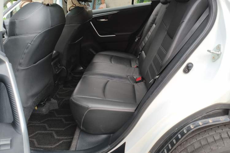 Used Toyota RAV4 2022 2.0L CVT Two-Wheel Drive Fashion Plus Edition