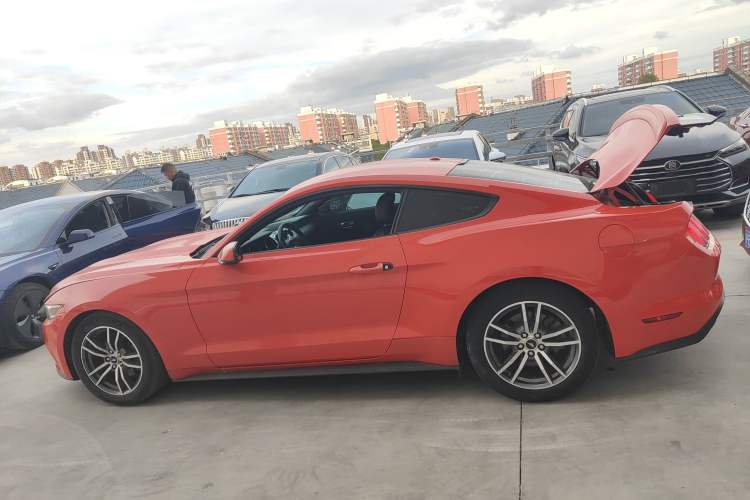 Used Ford Mustang 2015 2.3T Automatic U.S.-Spec Version