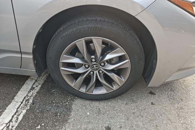 Used Toyota Avalon 2019 2.0L Ambition Edition China VI
