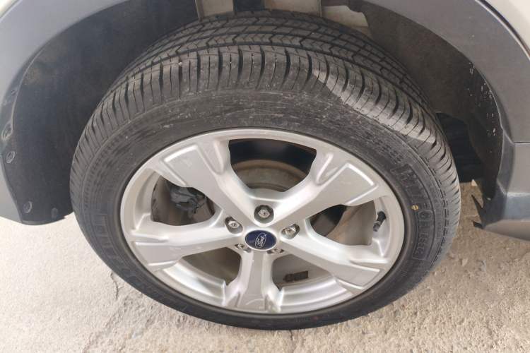 Used Ford Kuga 2017 EcoBoost 180 Two-Wheel-Drive Tiger Leap Model