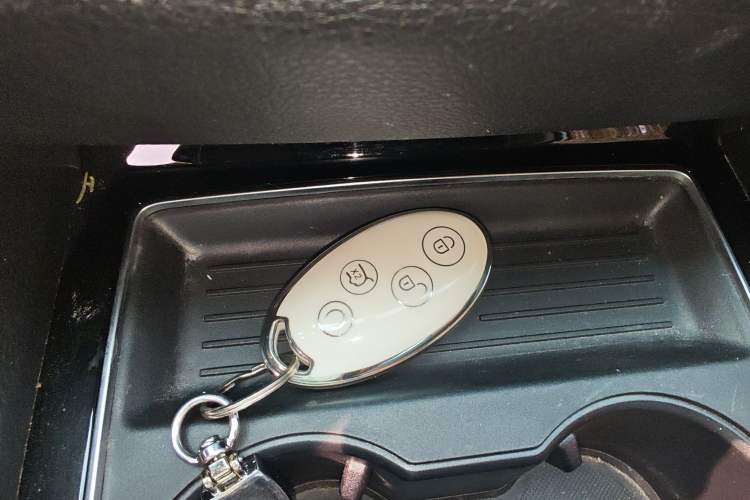 Used BYD Song MAX 2019 1.5T Automatic Smart Connect Ruiyi Model 7 Seats China V Emission Standard Vehicle Key