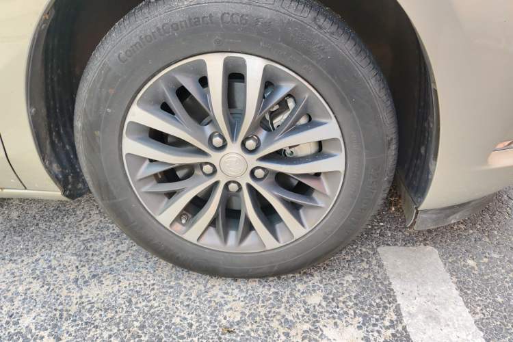 Used Buick GL8 2022 ES Landtrek 653T Comfort Edition