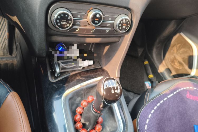 Used Soueast DX7 2016 1.5T Manual Triumph Edition