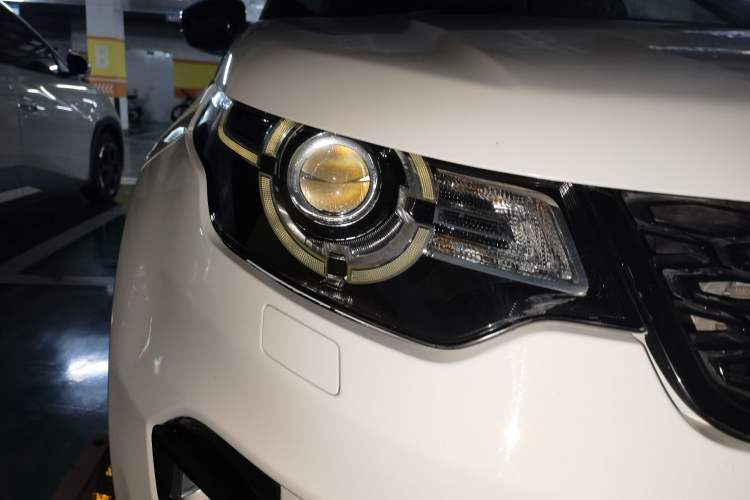 Used Land Rover Discovery Sport 2019 240 PS SE Dynamic Version China V Standard