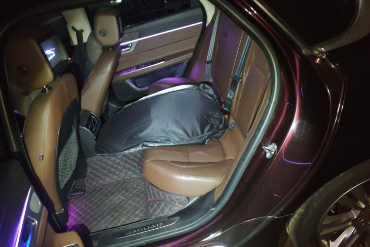 Used Jaguar XFL 2018 XFL 2.0T 250 PS Premium Edition
