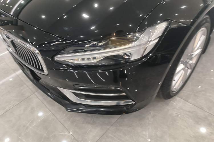 Used Volvo S90 2020 T5 Zhiyi Luxury Edition

