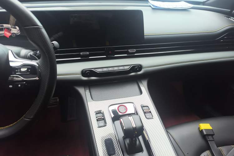 Used GAC Trumpchi EMPOW 2021 270T DCT J15 Version Audio And AC Panel